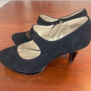Bandolino Black Mary Jane Platform Heels | Side Zipper | Size 6M